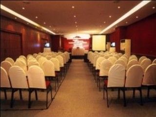 Nakhonratchasima Rachaphruk Grand Hotel מראה חיצוני תמונה